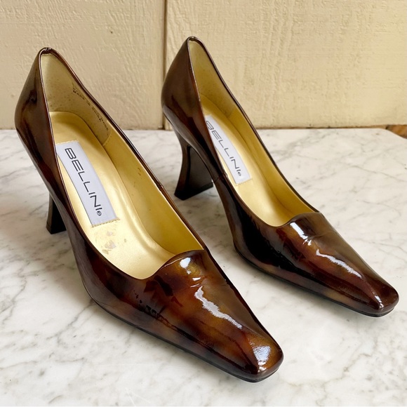 SOLD :: Vintage 90s Tortoise Shell Square Toe Pumps - Picture 5 of 10